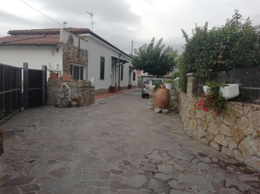 Villetta A Schiera Nei Pressi Del Mare Livorno Exterior foto